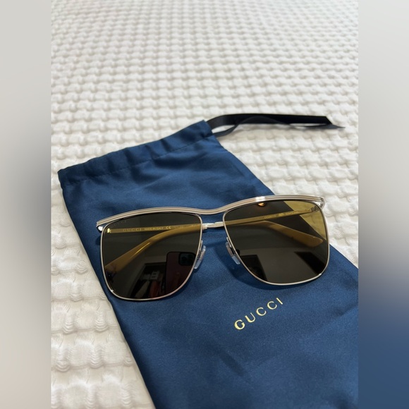 GUCCI 62mm Oversize Square Sunglasses - Picture 4 of 13